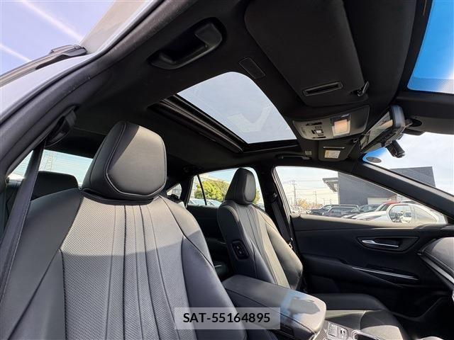 Toyota CROWN SEDAN 2021-02 7500054-16