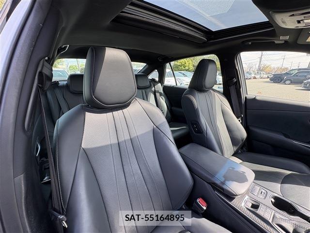Toyota CROWN SEDAN 2021-02 7500054-17