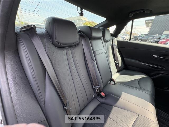 Toyota CROWN SEDAN 2021-02 7500054-23