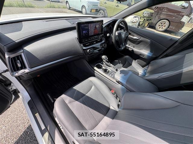 Toyota CROWN SEDAN 2021-02 7500054-28