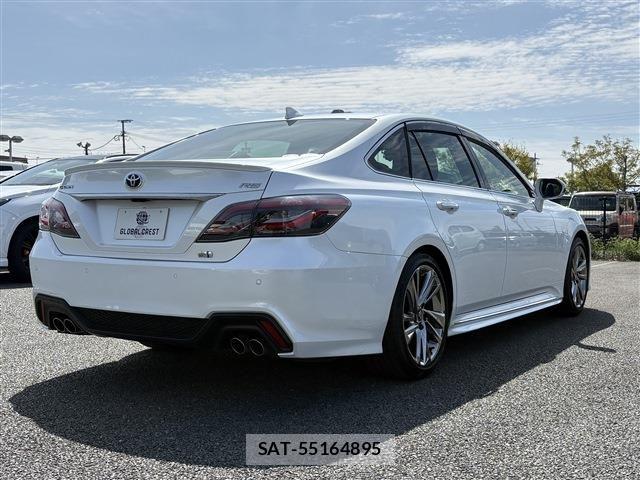 Toyota CROWN SEDAN 2021-02 7500054-2