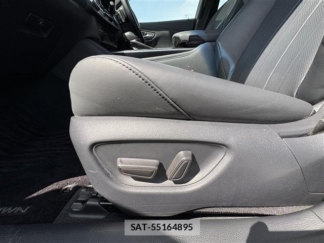 Toyota CROWN SEDAN 2021-02 7500054-29