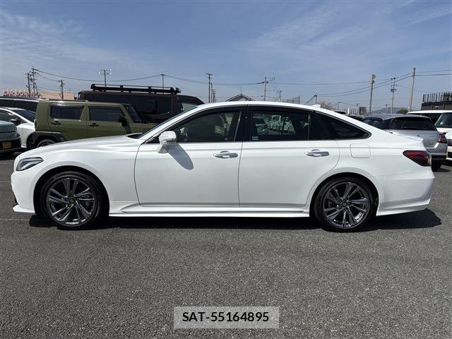 Toyota CROWN SEDAN 2021-02 7500054-5