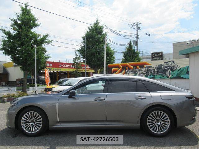 Toyota CROWN SEDAN 2025-08 7500052-2