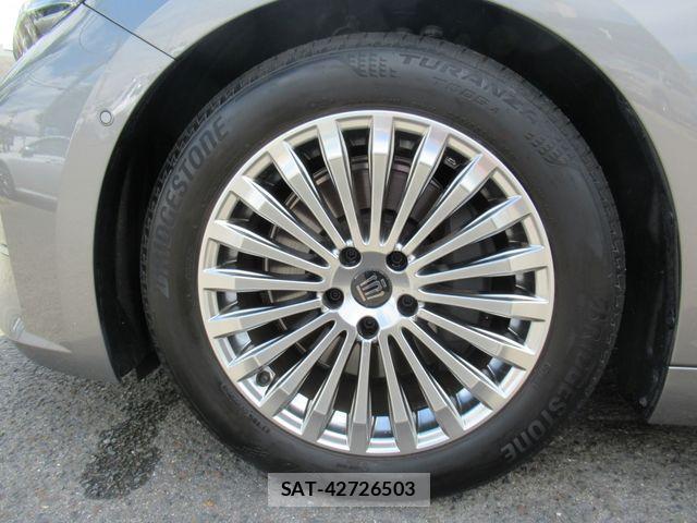 Toyota CROWN SEDAN 2025-08 7500052-3