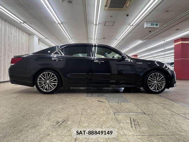 Toyota CROWN SEDAN 2013-02 7500068-16