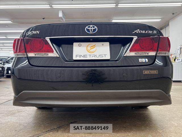 Toyota CROWN SEDAN 2013-02 7500068-17