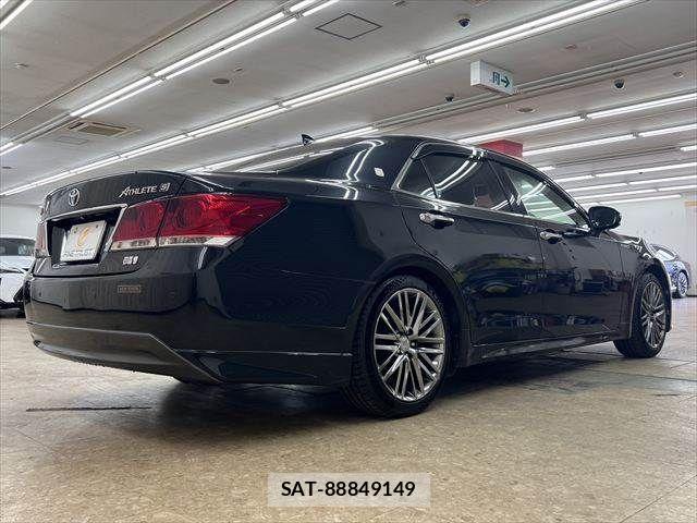 Toyota CROWN SEDAN 2013-02 7500068-18
