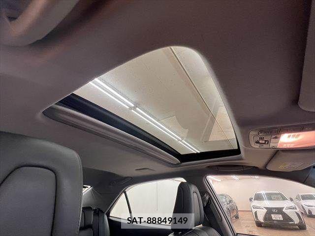 Toyota CROWN SEDAN 2013-02 7500068-3