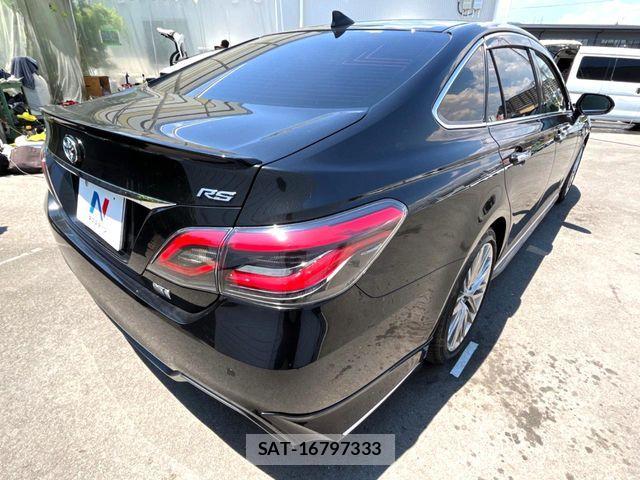 Toyota CROWN SEDAN 2021-01 7500055-18