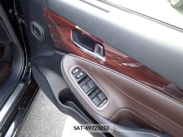 Toyota CROWN SEDAN 2015-06 7508442-16