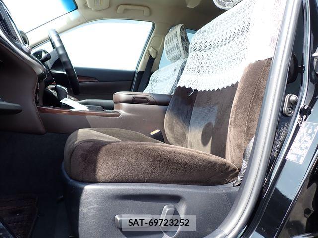Toyota CROWN SEDAN 2015-06 7508442-17