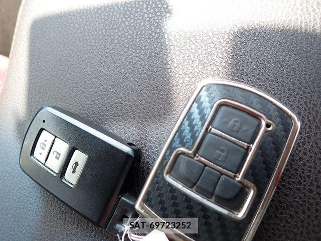 Toyota CROWN SEDAN 2015-06 7508442-26