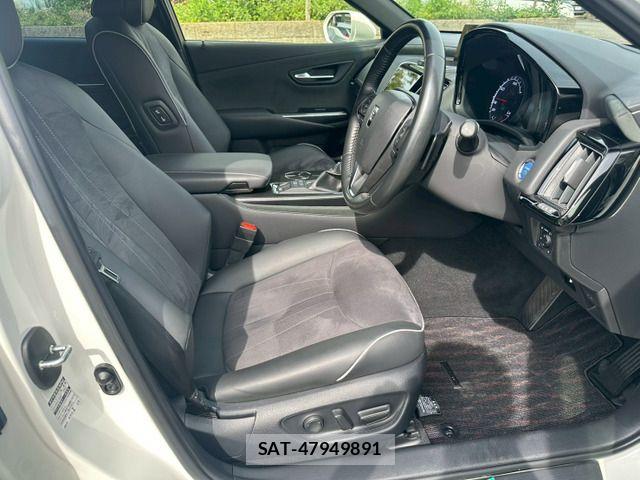 Toyota CROWN SEDAN 2019-08 7561982-10