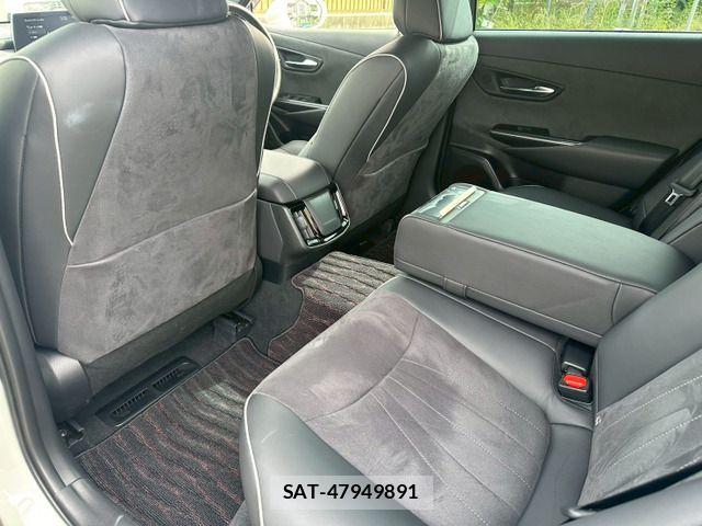 Toyota CROWN SEDAN 2019-08 7561982-18