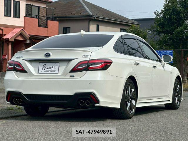 Toyota CROWN SEDAN 2019-08 7561982-4