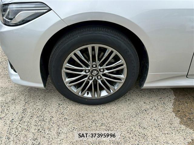 Toyota CROWN SEDAN 2021-12 7561986-15