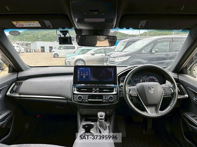 Toyota CROWN SEDAN 2021-12 7561986-2
