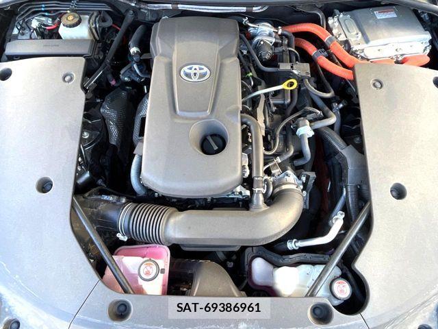 Toyota CROWN SEDAN 2021-12 7561980-16