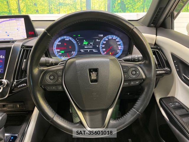 Toyota CROWN SEDAN 2018-11 7561981-10