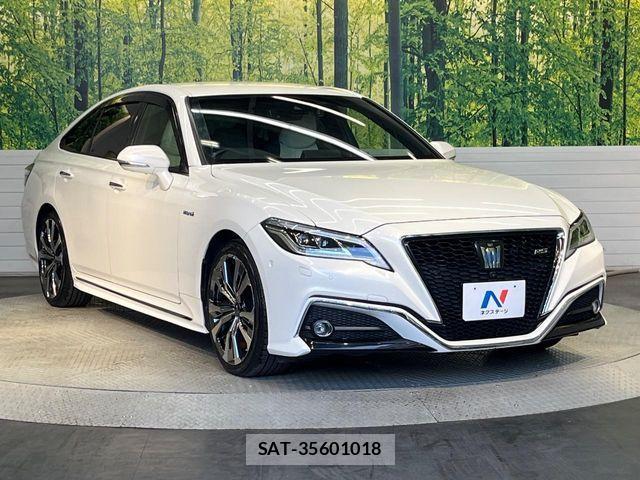Toyota CROWN SEDAN 2018-11 7561981-15
