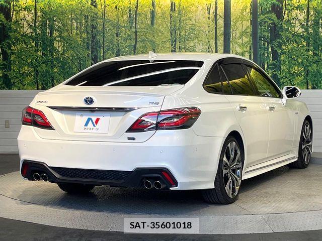 Toyota CROWN SEDAN 2018-11 7561981-16