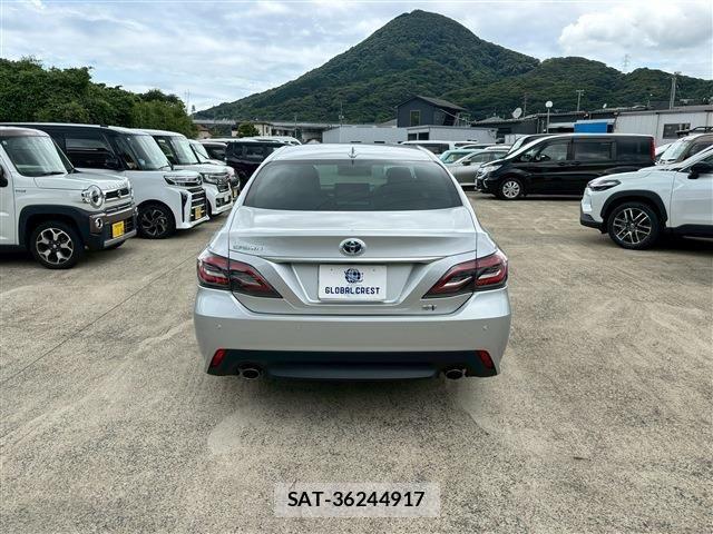 Toyota CROWN SEDAN 2022-05 7561983-12