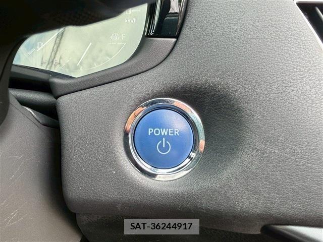 Toyota CROWN SEDAN 2022-05 7561983-19