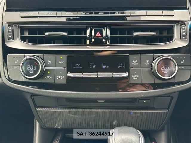 Toyota CROWN SEDAN 2022-05 7561983-23