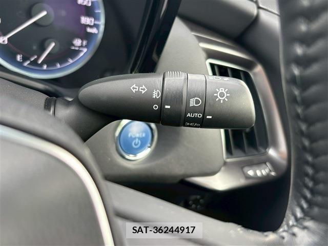 Toyota CROWN SEDAN 2022-05 7561983-28
