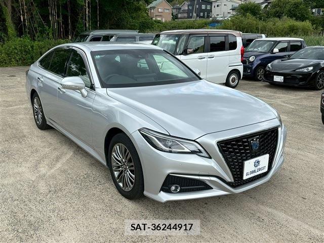 Toyota CROWN SEDAN 2022-05 7561983-7
