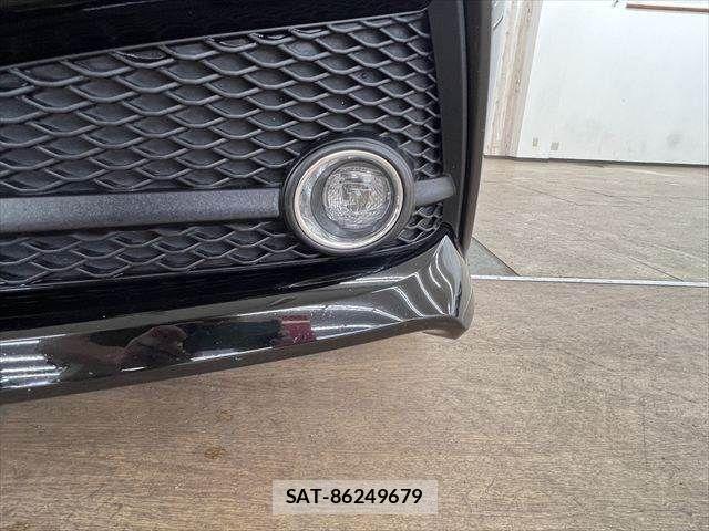 Toyota CROWN SEDAN 2019-09 7615849-21
