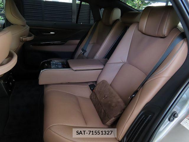 Toyota CROWN SEDAN 2026-02 7615819-23