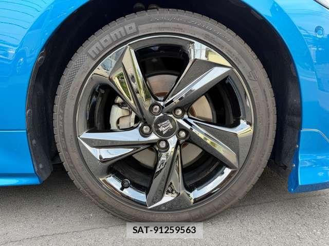 Toyota CROWN SEDAN 2018-12 7615832-16