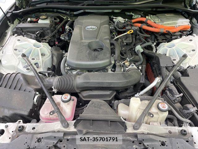 Toyota CROWN SEDAN 2020-05 7615828-17