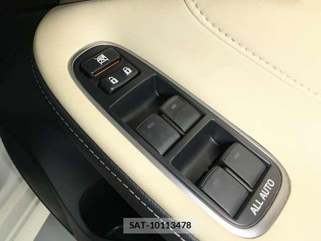 Toyota CROWN SEDAN 2015-12 7615852-14