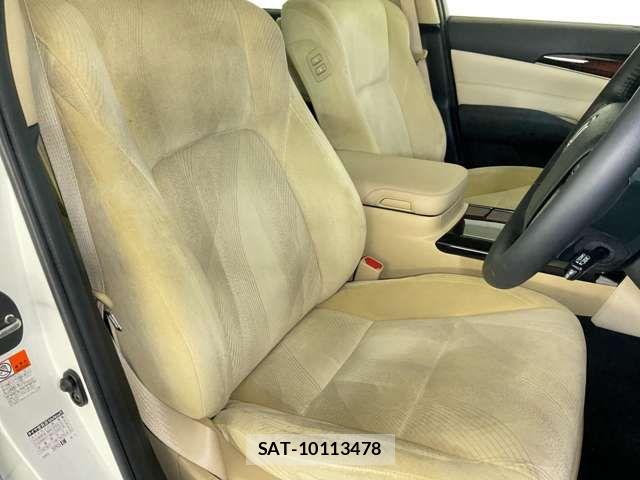 Toyota CROWN SEDAN 2015-12 7615852-15