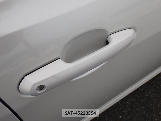 Toyota CROWN SEDAN 2025-03 7615812-14