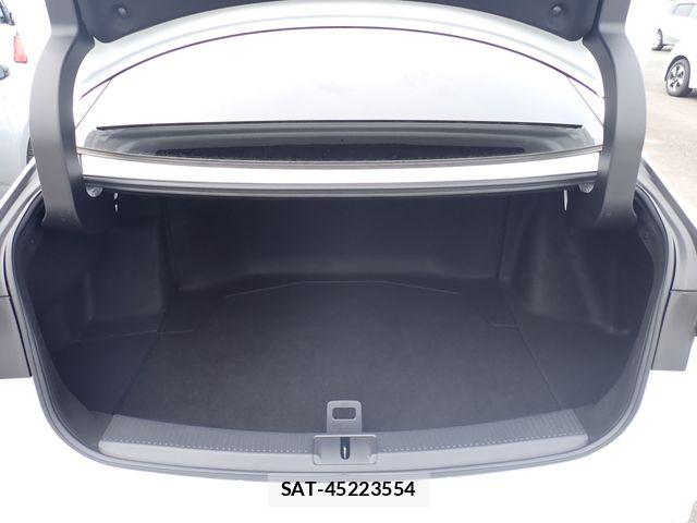 Toyota CROWN SEDAN 2025-03 7615812-18