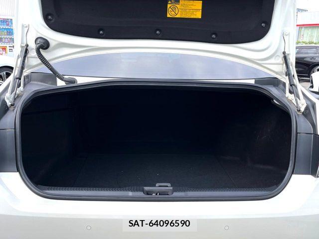 Toyota CROWN SEDAN 2019-02 7615834-12