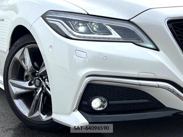 Toyota CROWN SEDAN 2019-02 7615834-14