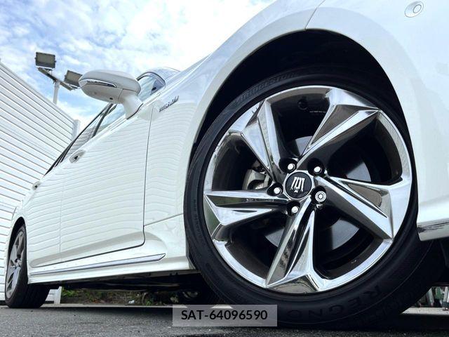 Toyota CROWN SEDAN 2019-02 7615834-15