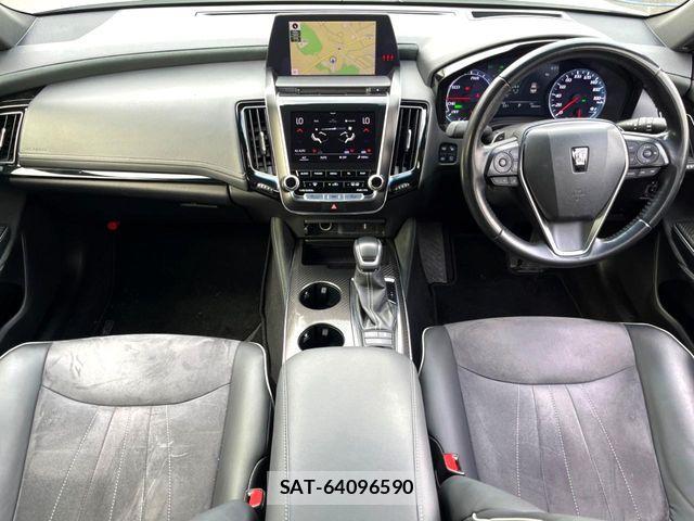 Toyota CROWN SEDAN 2019-02 7615834-1