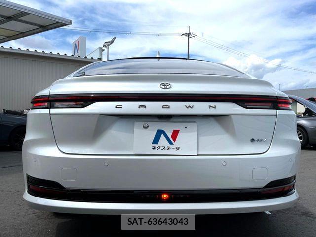 Toyota CROWN SEDAN 2024-09 7615821-15