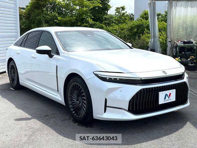 Toyota CROWN SEDAN 2024-09 7615821-18