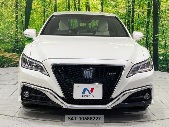 Toyota CROWN SEDAN 2018-08 7615830-13