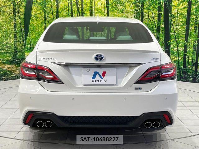Toyota CROWN SEDAN 2018-08 7615830-14