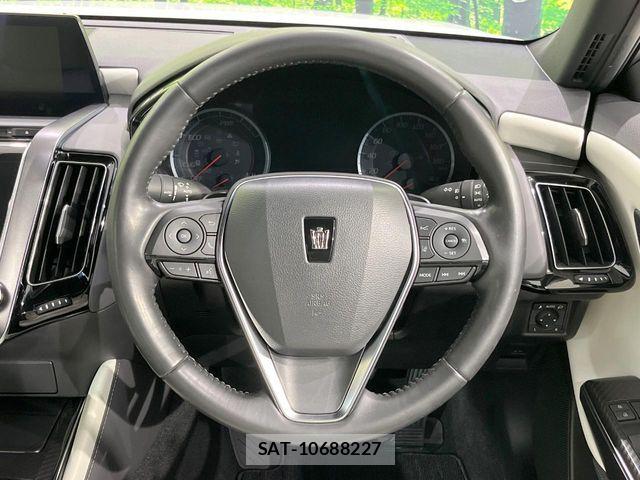 Toyota CROWN SEDAN 2018-08 7615830-7
