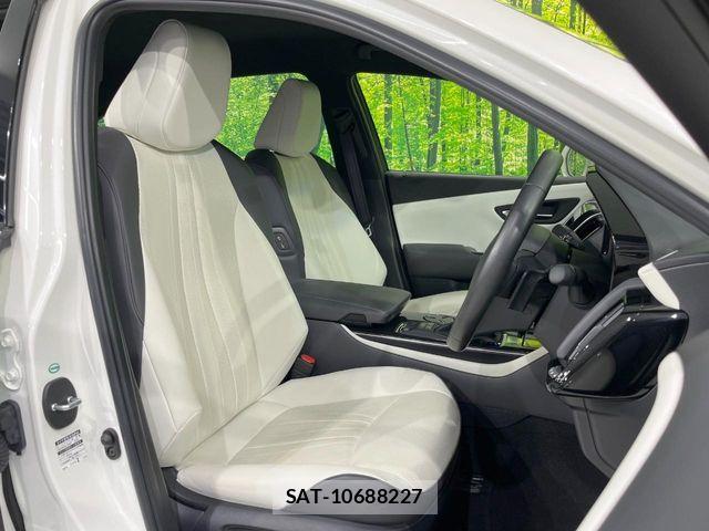 Toyota CROWN SEDAN 2018-08 7615830-8