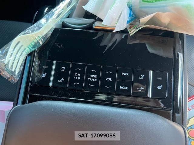 Toyota CROWN SEDAN 2018-07 7615848-9